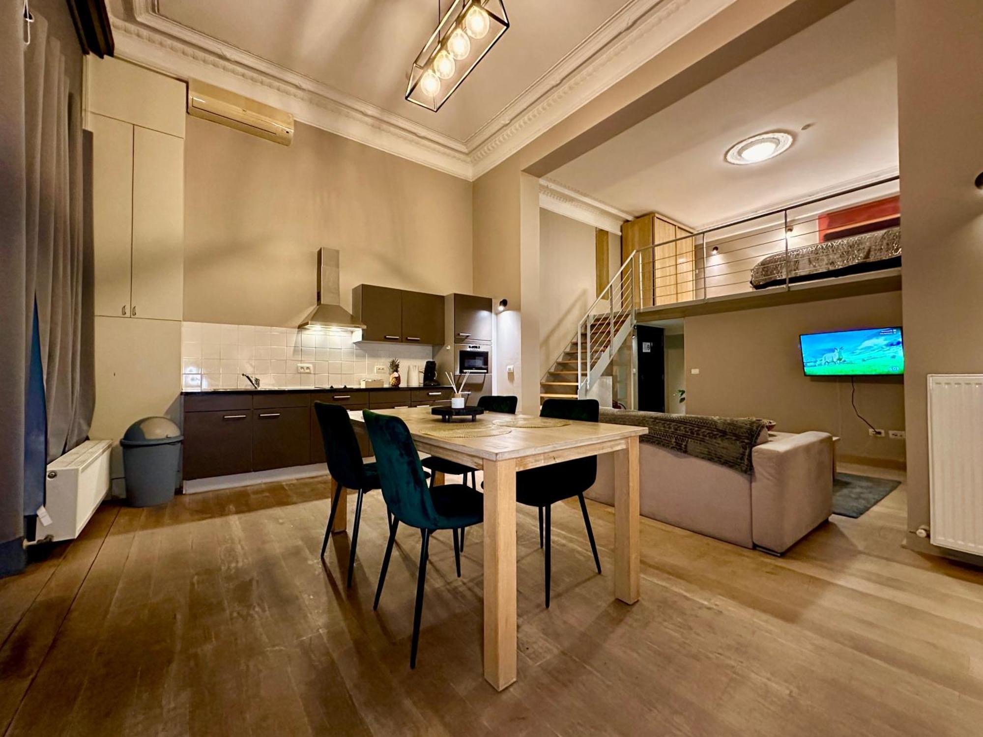 Luxury Suites Castel By Rikas Hotels Antwerpen Exteriör bild