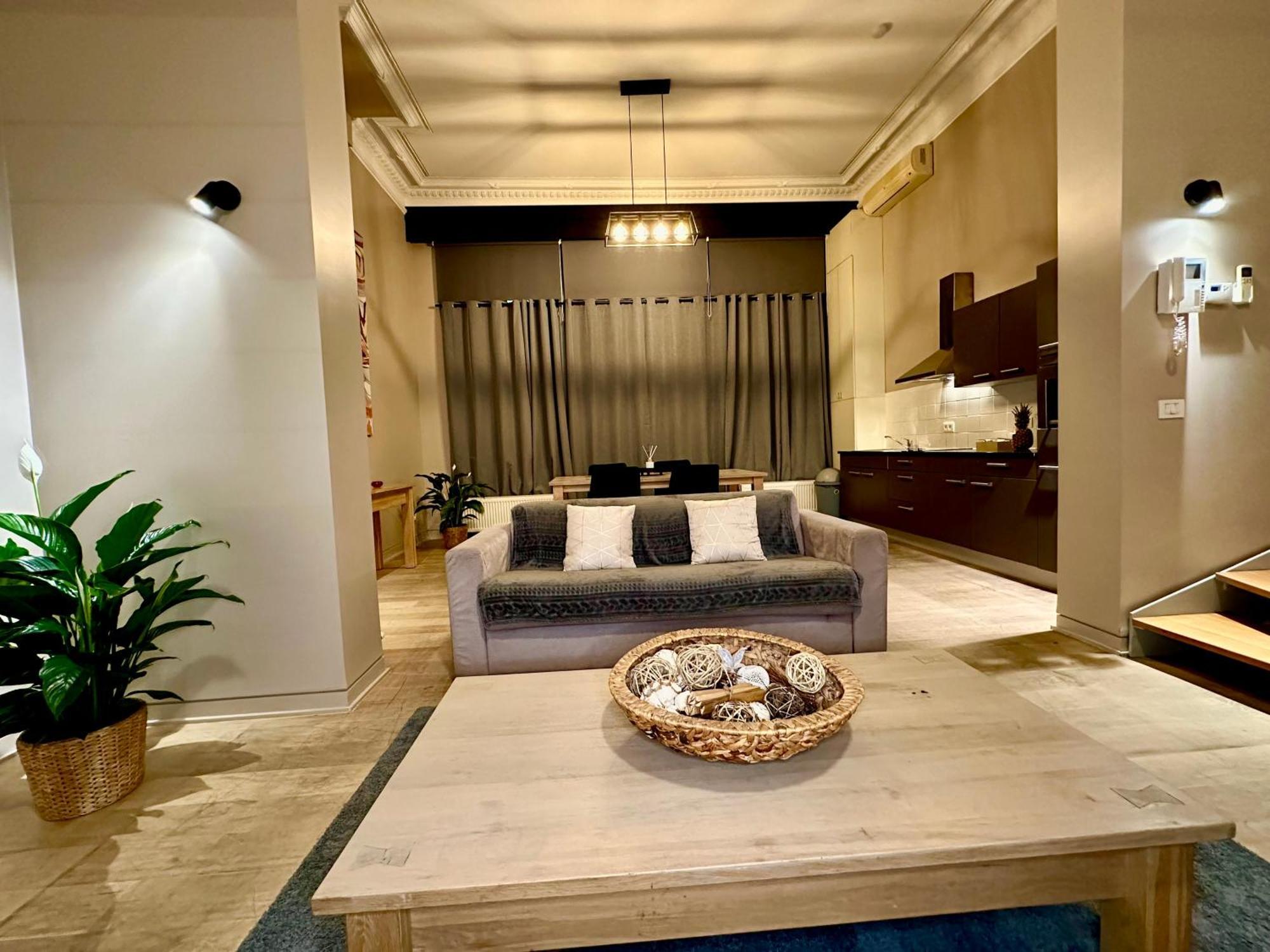 Luxury Suites Castel By Rikas Hotels Antwerpen Exteriör bild