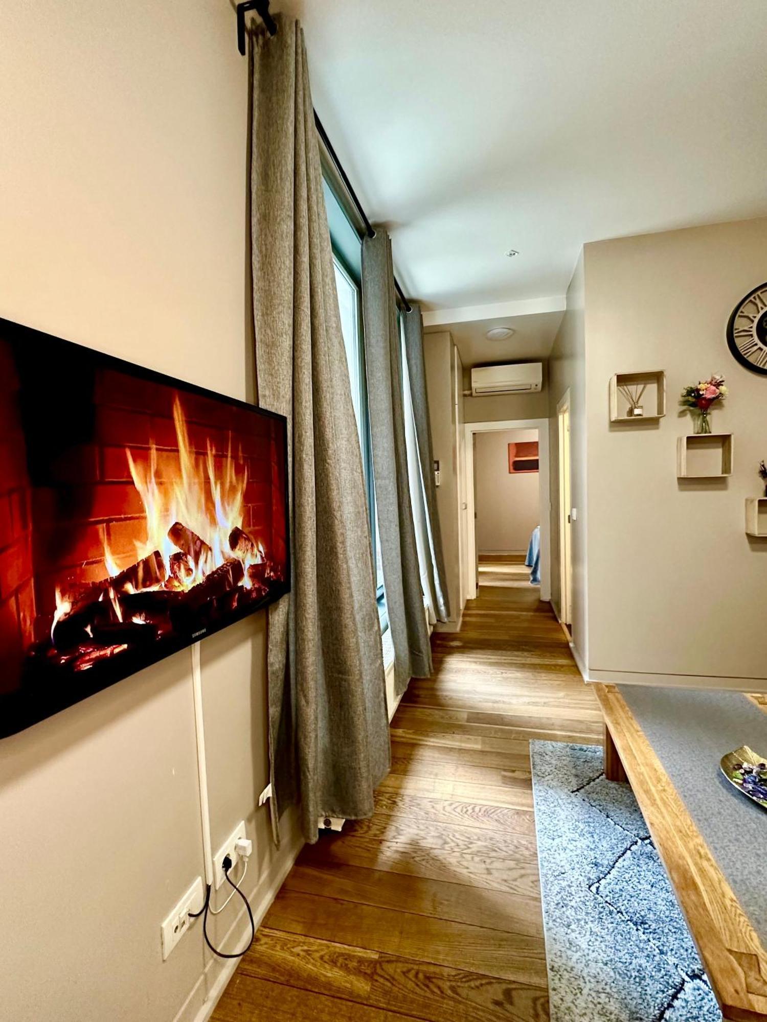Luxury Suites Castel By Rikas Hotels Antwerpen Exteriör bild