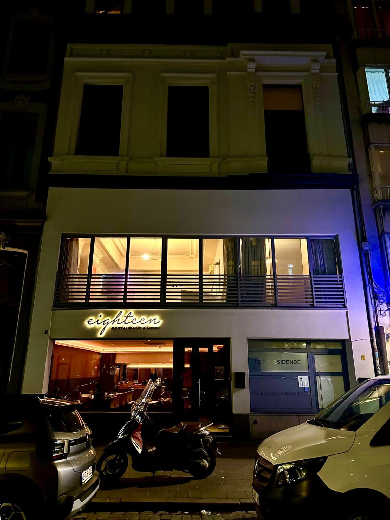 Luxury Suites Castel By Rikas Hotels Antwerpen Exteriör bild